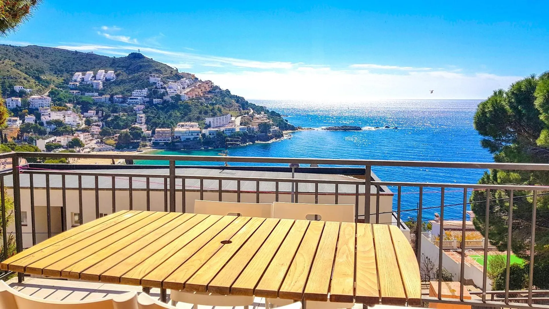 Casdanna Beachfront Roses - Canyelles Petites Apartment